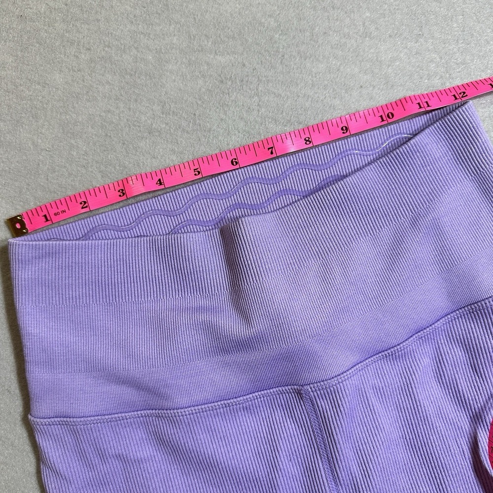 Spiritual Gangster Womens Shorts Size M/L Lilac Seamless Fitted Cycling Biker - Picture 2 of 7